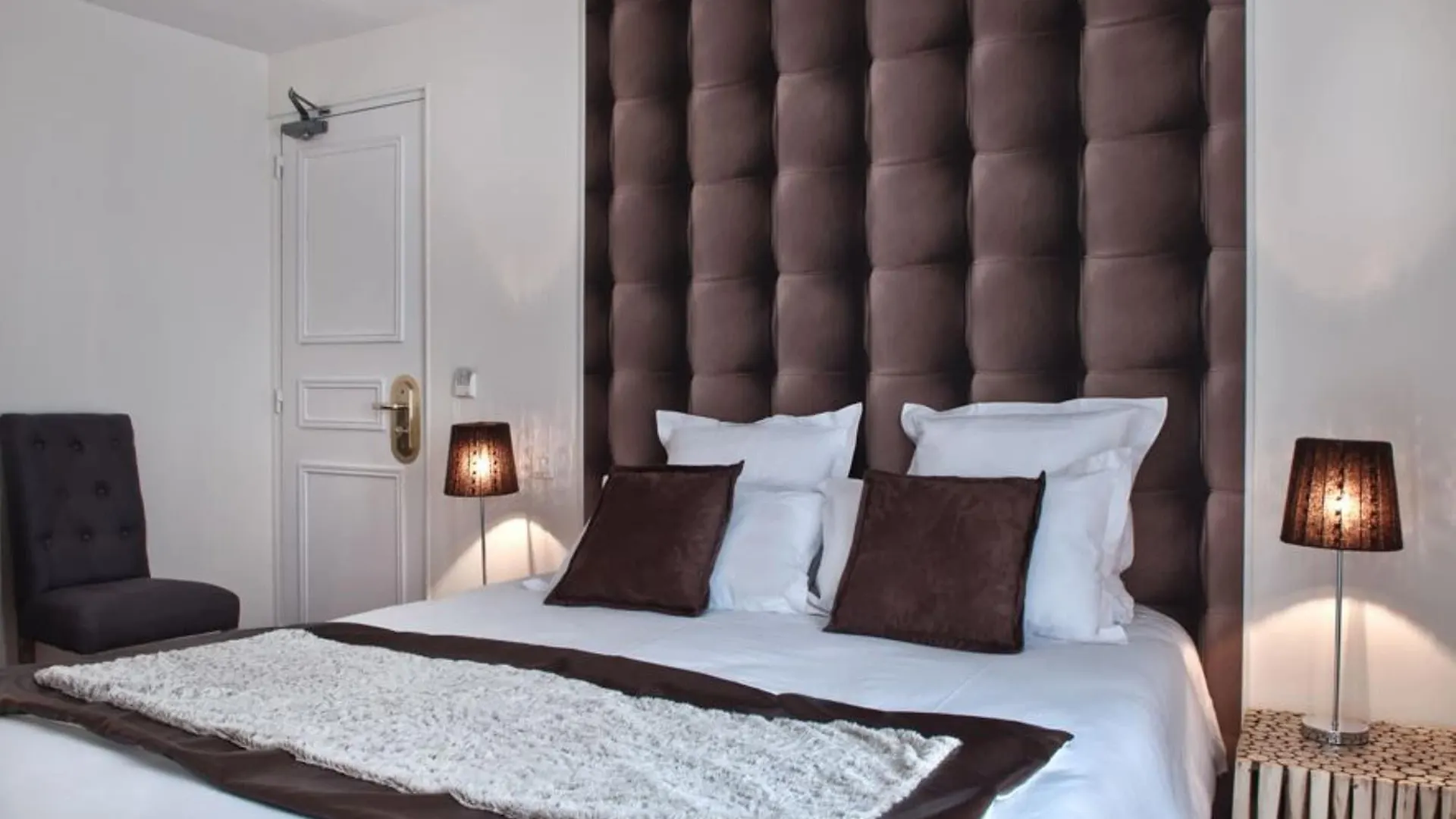 B Square Hotel