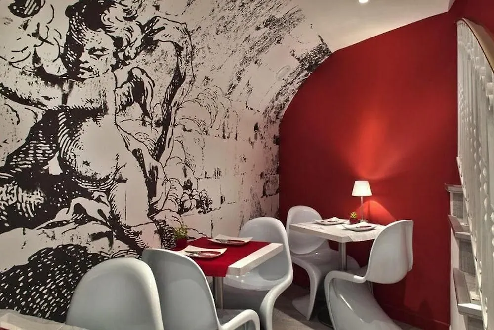 B Square Hotel Paryż